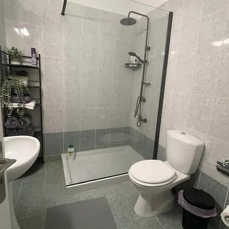 Noyas Place- Amazing 2bdrm With Swimming Pool Complex Pafos